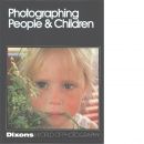 Dixons world of photography : Photographing People and Children - Red.